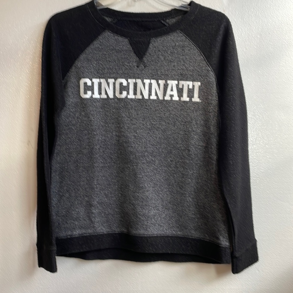 Alta Gracia Life Changing Apparel French terry crew neck Cincinnati sweatshirt S